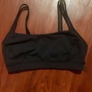 Lululemon sports bra size 8